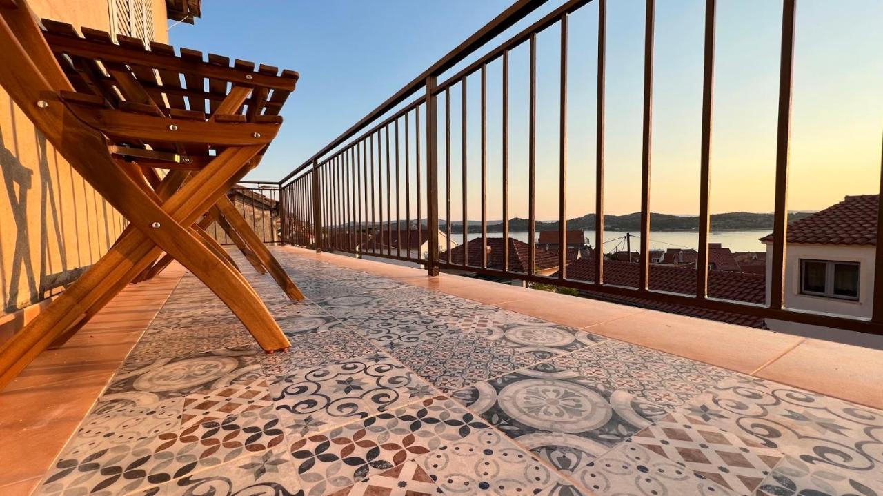 Piano Apartment Šibenik Extérieur photo